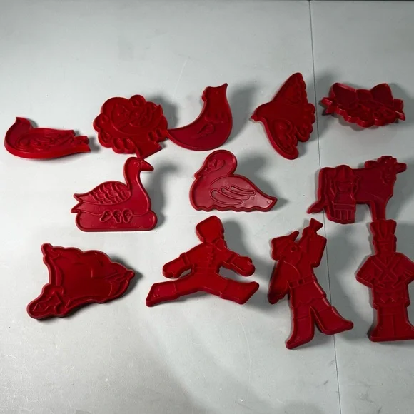 Vintage 1978 TWELVE DAYS OF CHRISTMAS COOKIE CUTTERS Complete Set Kraft Chilton - Picture 4 of 8